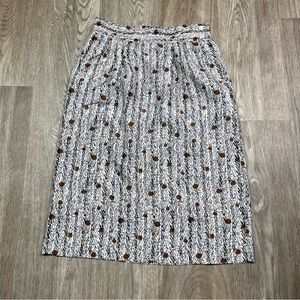 Silk Studio by Claude Bennett Printed brown orange dot size 4